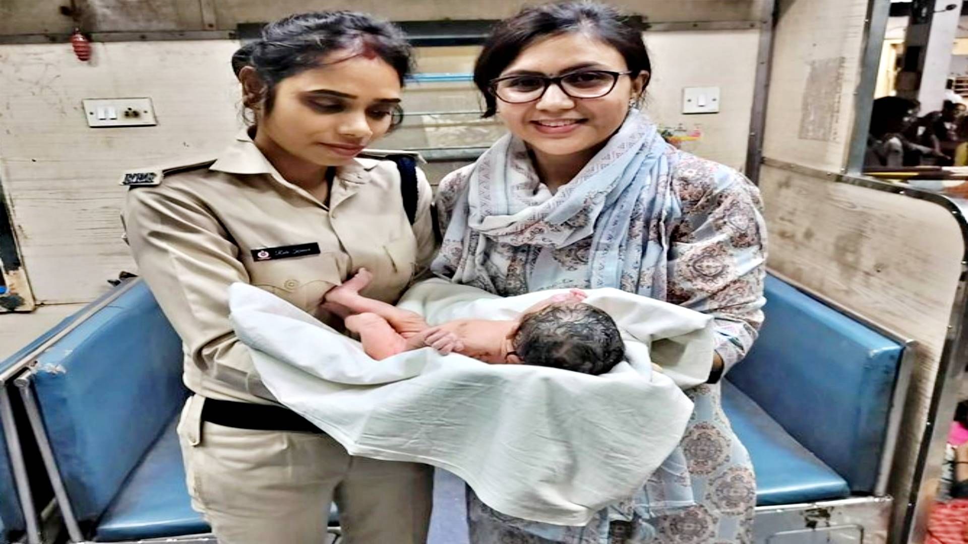 Bihar Woman Gives Birth To A Child In Saharsalaheriyasarai Train