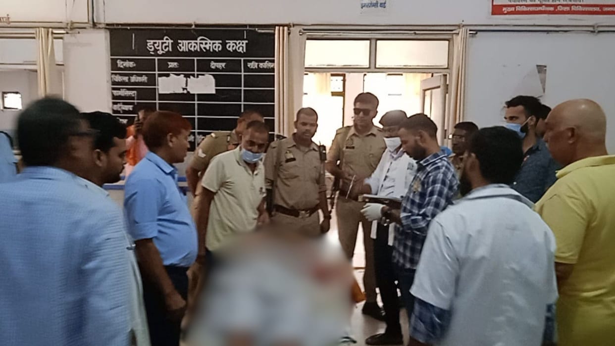 One died in road accident in Mau due to bike colliding with Nilgai