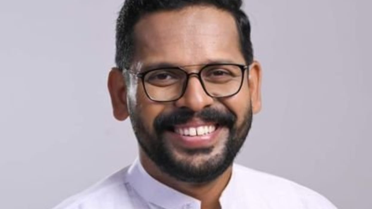 Kerala Pradesh Congress Committee has removed Dr P Sarin from the primary membership of the party news