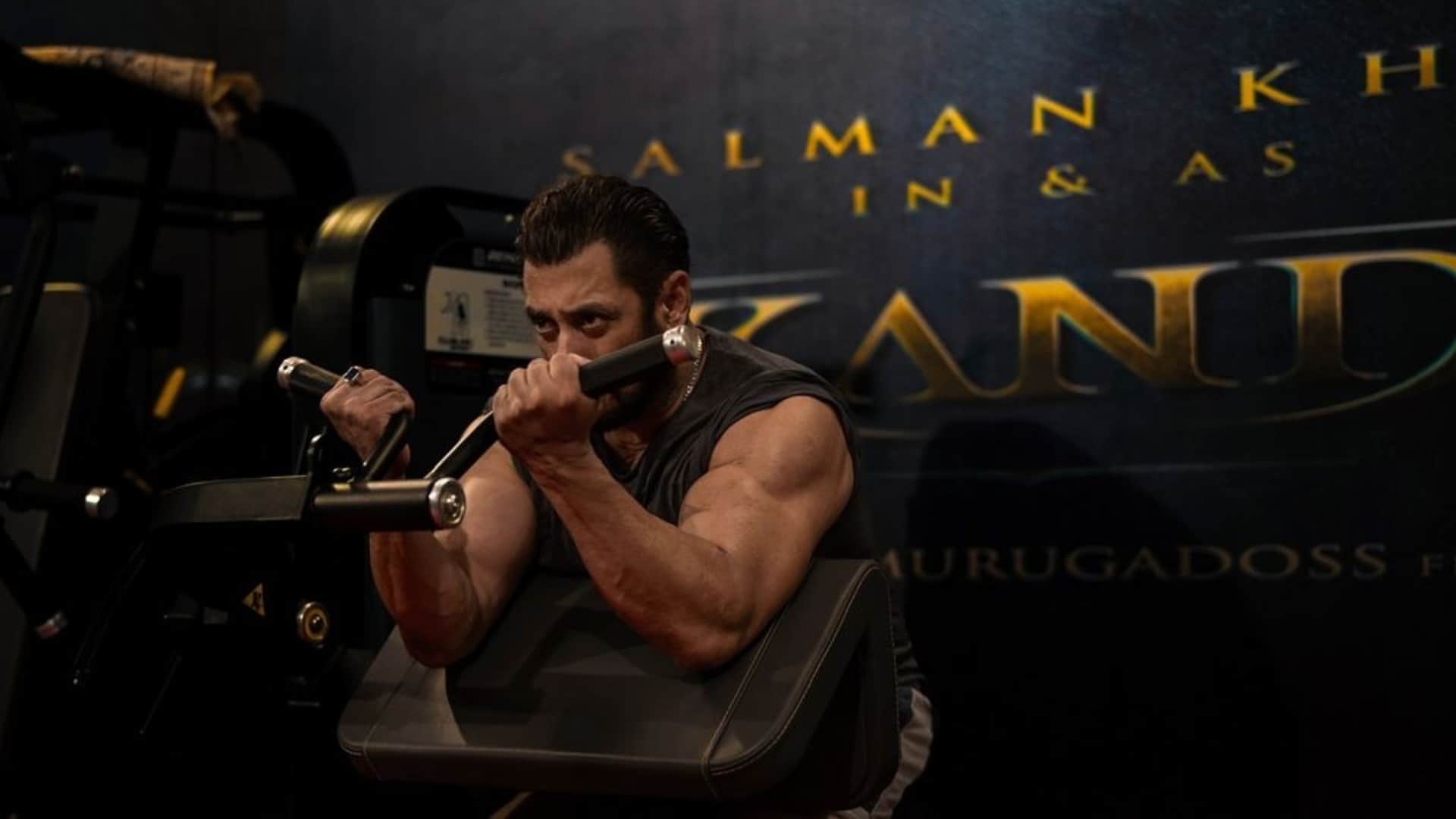 Salman Khan reached Hyderabad amid death threats started shooting of Sikandar in Taj Falaknuma Palace