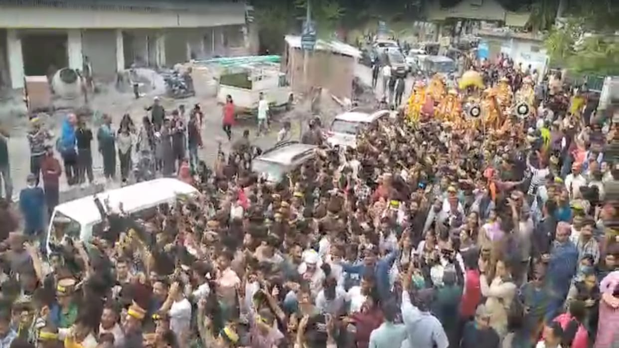 Thousands of people gathered for the grand jaleb of Lord Narasimha, the valley became divine