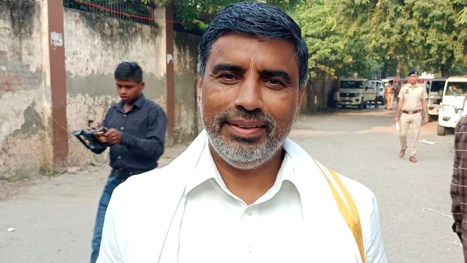 Students will be able to apply in private schools within a radius of one km from their home.