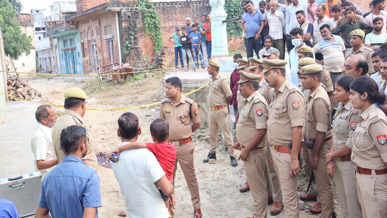 Fatehpur: Brother killed brother and sister-in-law over division of money from selling buffalo