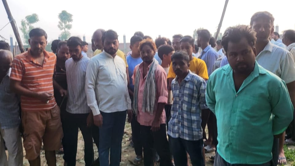 farmer brutally murdered he was sleeping in field at Moradabad