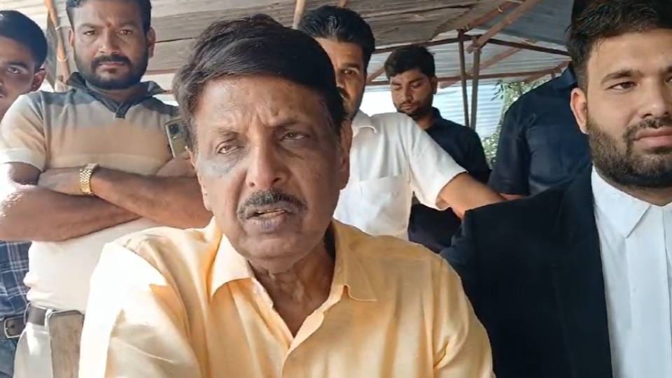 former tourism minister said if Baba Siddiqui incident happened in UP Yogi government overturned car by now