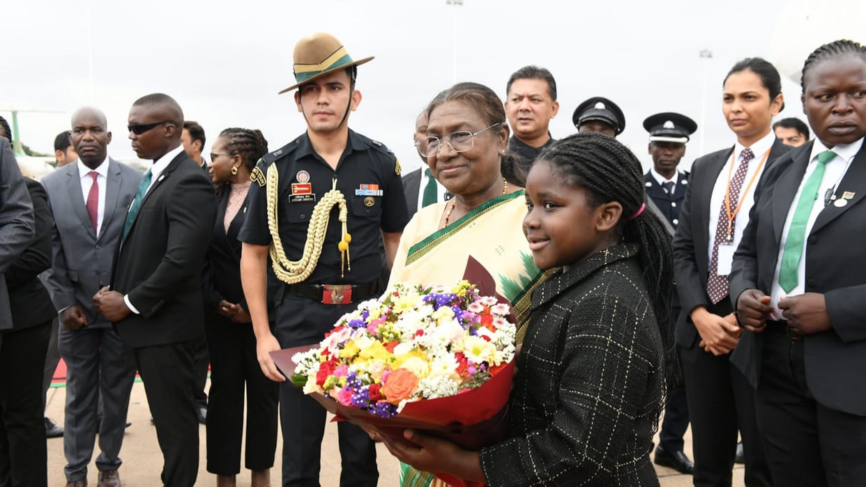 President Droupadi Murmu arrived in Malawi first visit to  African nation by an Indian Head of State