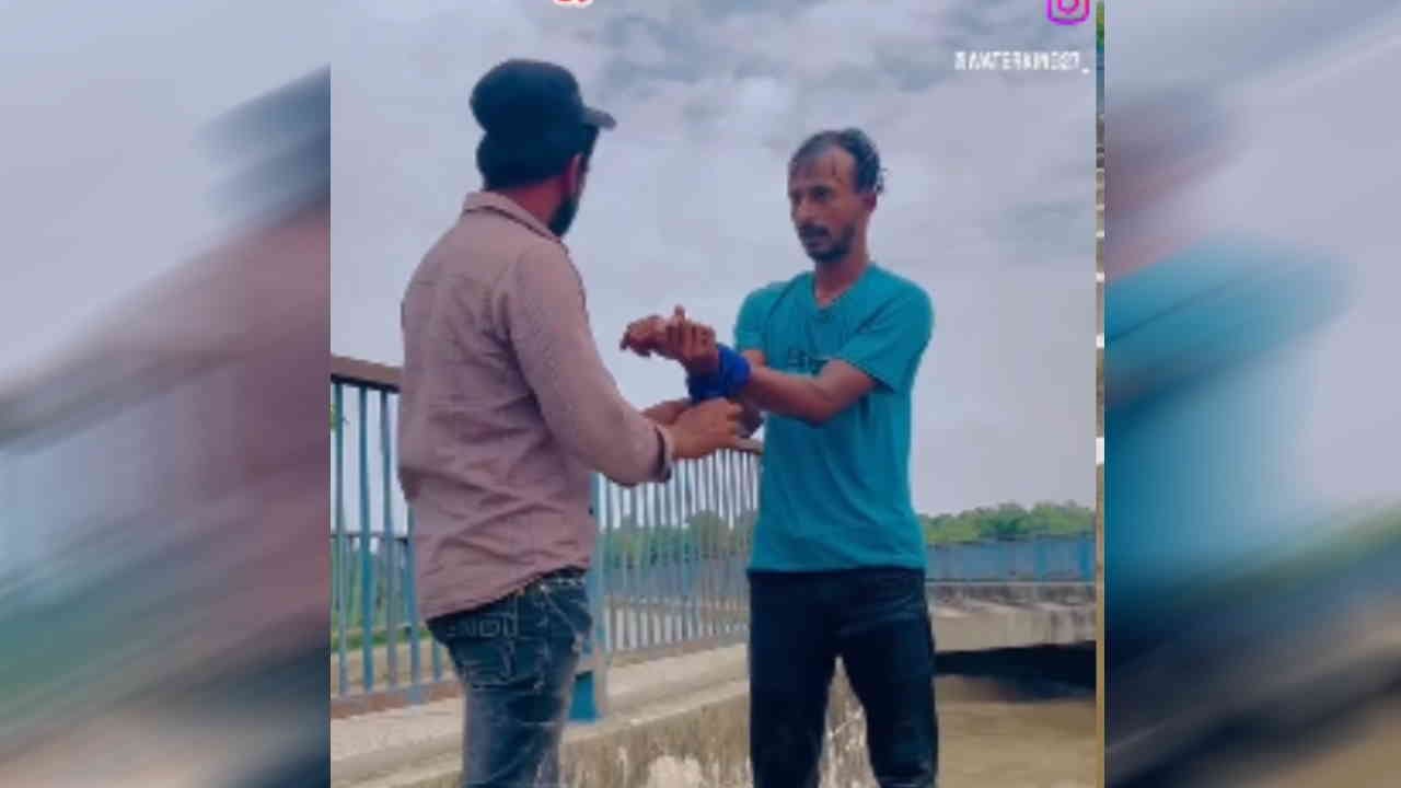 Instagram Reels Viral Challan issued to youths jumped into Ganga canal with their hands tied dangerous videos