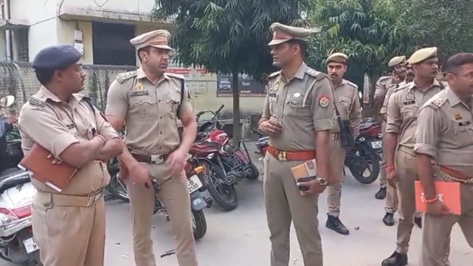 Sambhal: A widow adamant on marrying her lover, set herself on fire in front of the police post
