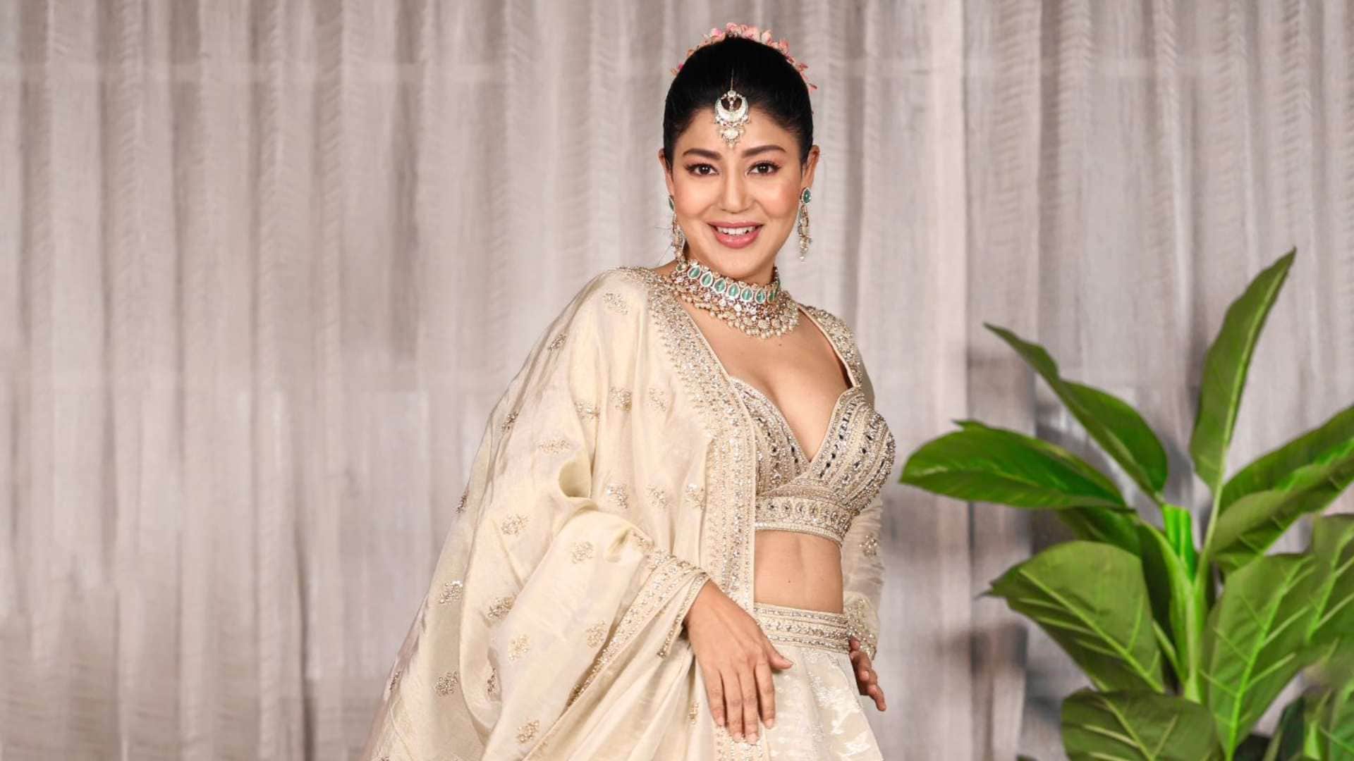 TV Actress Earning Money Source Debina Banerjee Mohina Kumari Singh Rati Pandey Sambhavna Seth