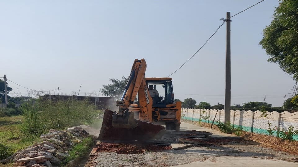 ADA Cracks Down on Illegal Colonies, Bulldozes Unauthorized Construction in Agra