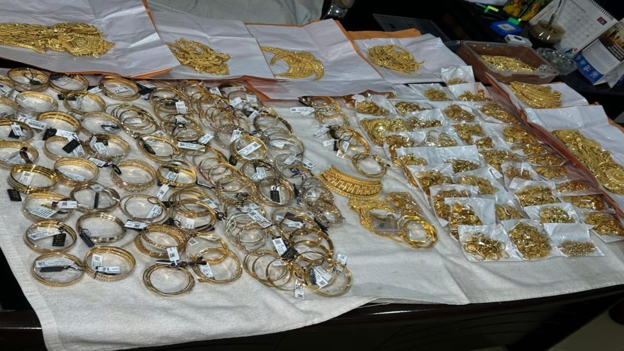 Huge cash, gold recovered from absconding Trinamool leader in Bengal's Birbhum