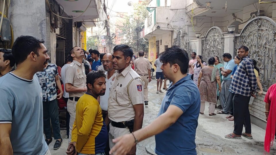 Mother and son burnt to death in Delhi bodies of both found in different bathrooms