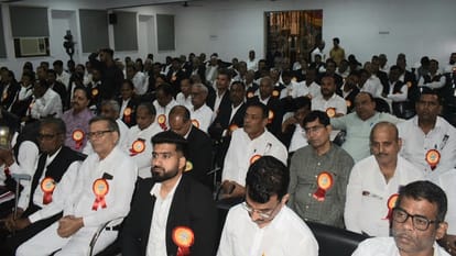 UP News: Why did big lawyers from 60 districts gather in Meerut? Why did warn of jail bharo movement