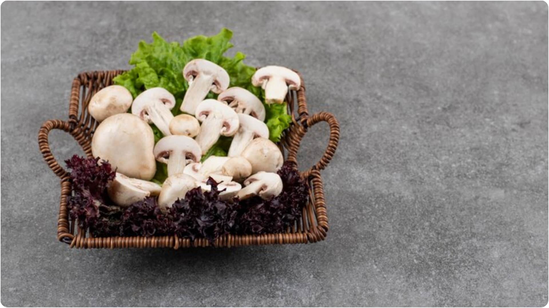 Foods To Avoid in Monsoon Avoid These 4 Healthy Foods During Monsoon to Prevent Health Risks
