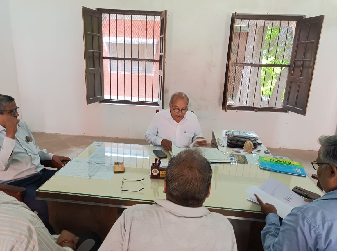 Gonda: Manager of Thomson Inter College dismissed on corruption charges, charge taken away from Principal in-c