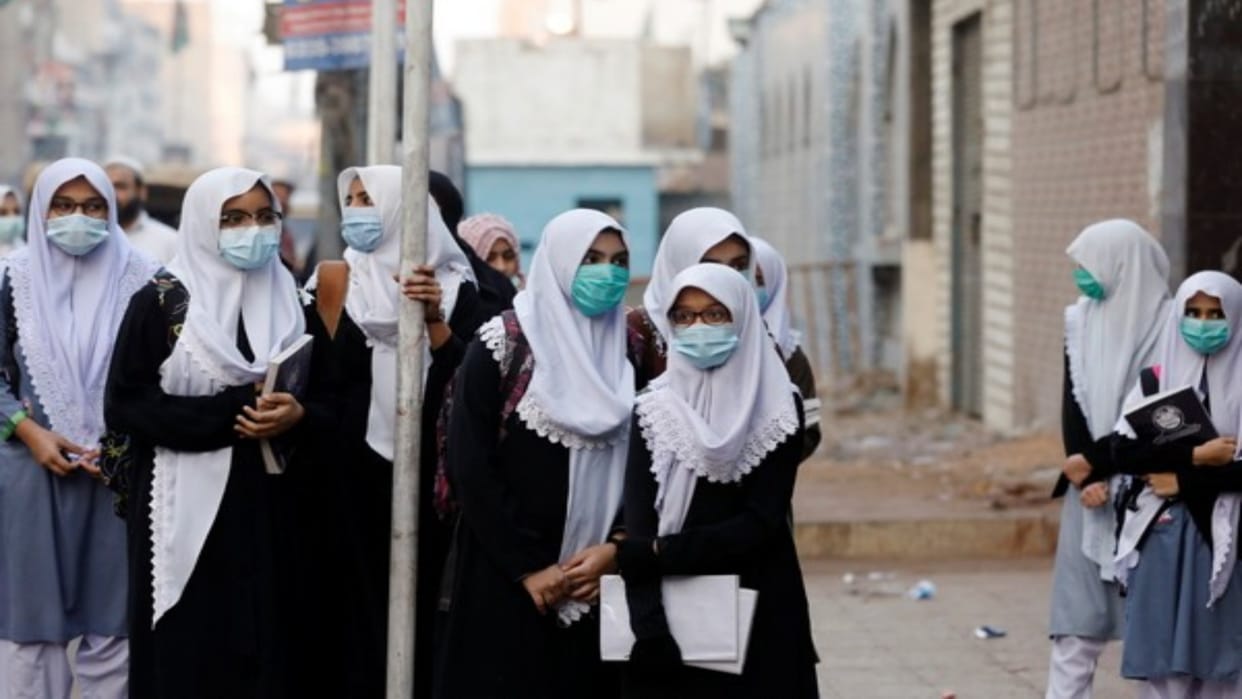 Pakistan’s Punjab province closes educational institutions for 3 days to contain student protests