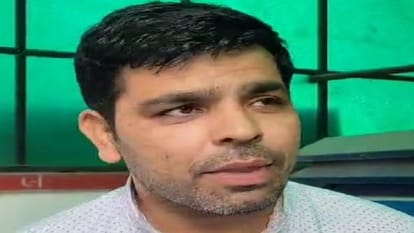 Baghpat: Lekhpal was not ready to work without bribe, then alert farmer played the trick, Lekhpal arrested
