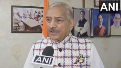 Congress leader Pramod Tiwari speaks about encounter.