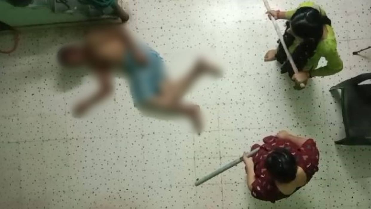 Bikaner News Wife along with daughter beat husband with iron rod