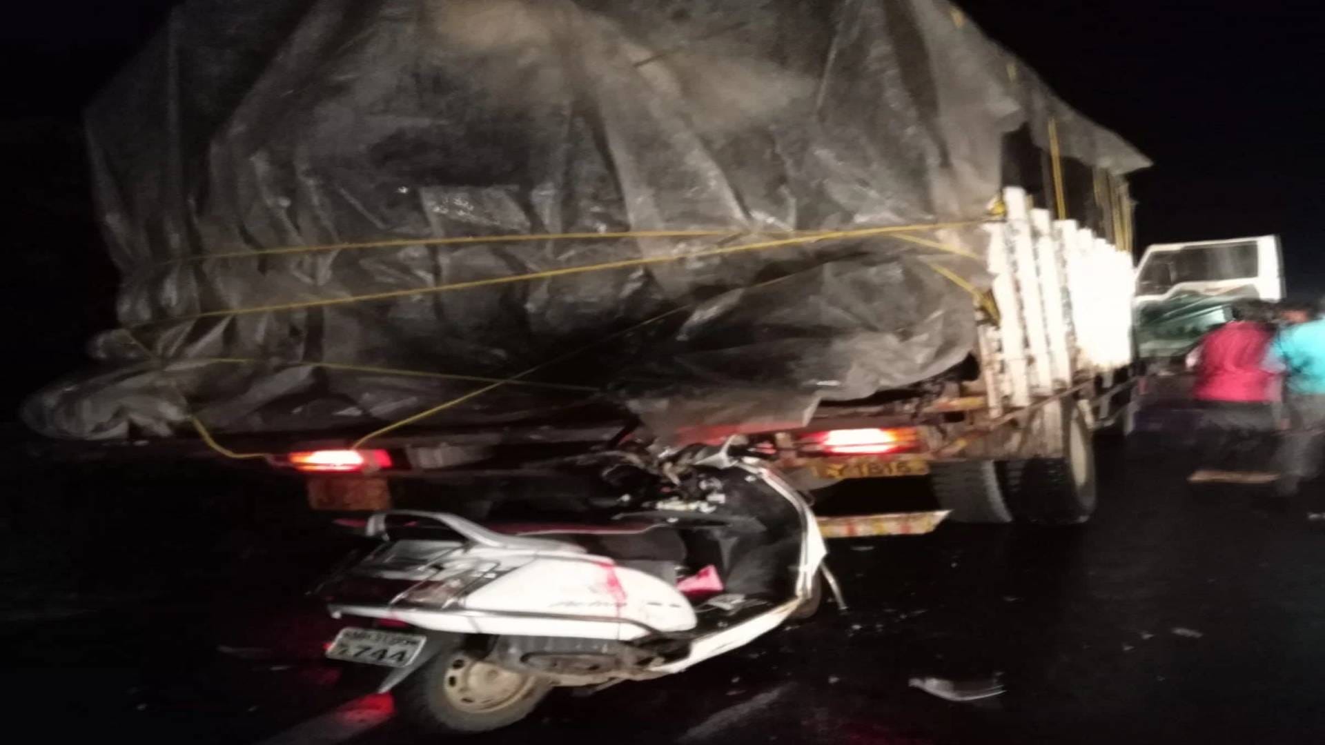 Sikar To get his son body an old father sold his goats to pay for ambulance fare