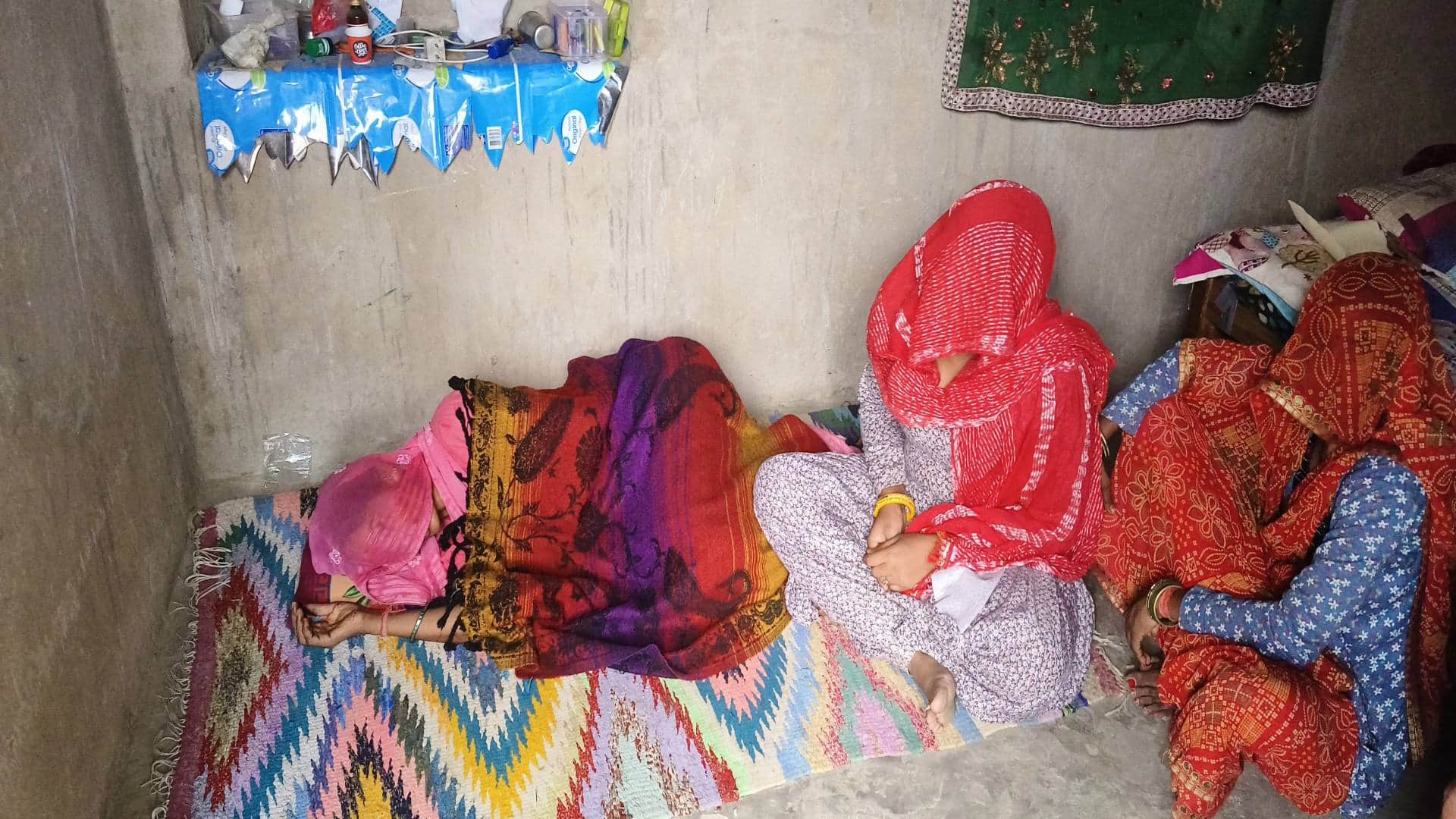 Sikar To get his son body an old father sold his goats to pay for ambulance fare