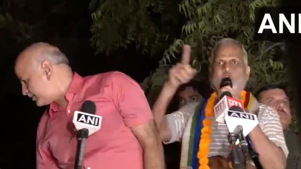 aap leader Satyendra Jain gets bail in money laundering case