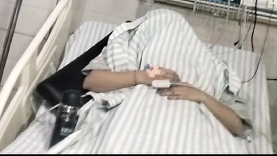 Meerut: 14 year old boy shot 24 year old girl in a cafe, the girl is an engineer in an IT company in Noida.