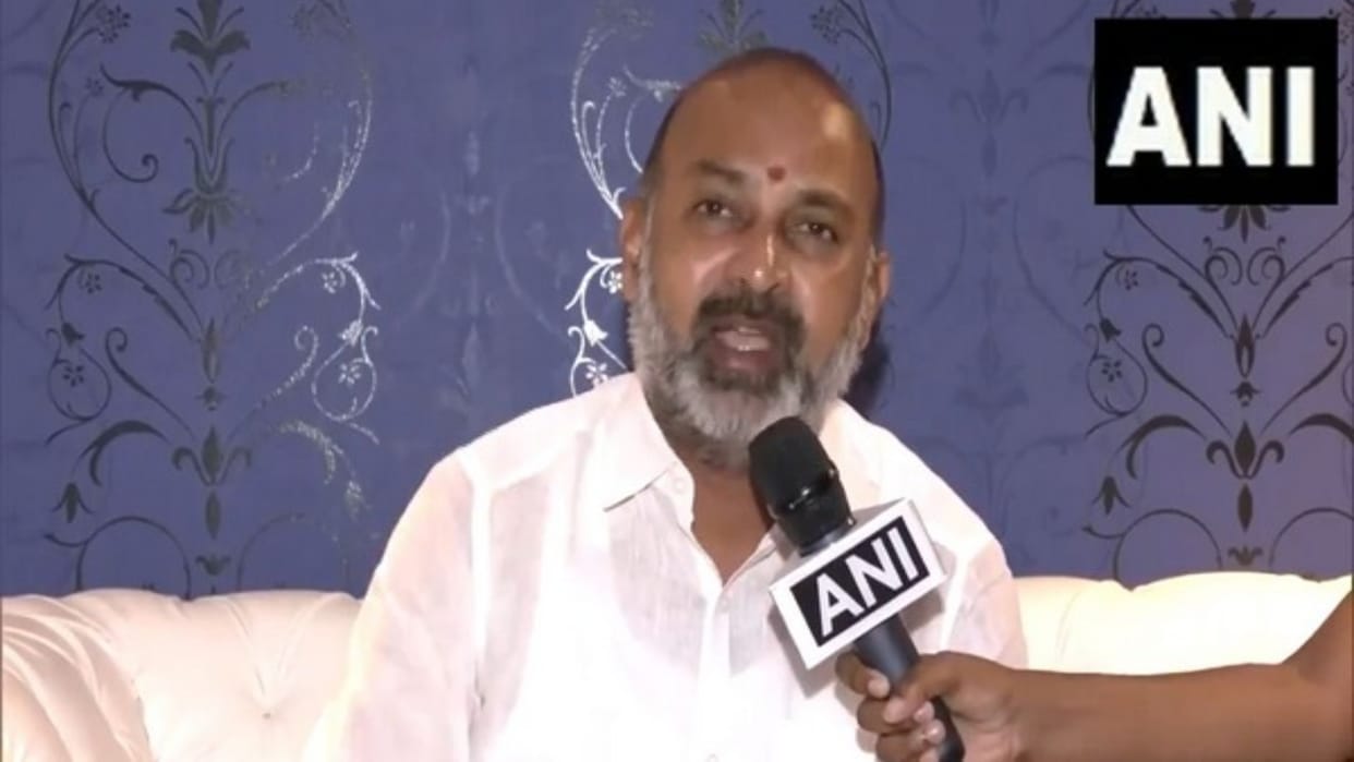 Telangana: Union Minister Bandi Sanjay detained protesting in support of TPSC candidates