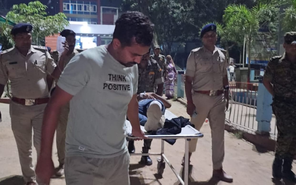 Bihar: The criminal who opened fire in Gopalganj court was shot in police custody, policeman narrowly escaped