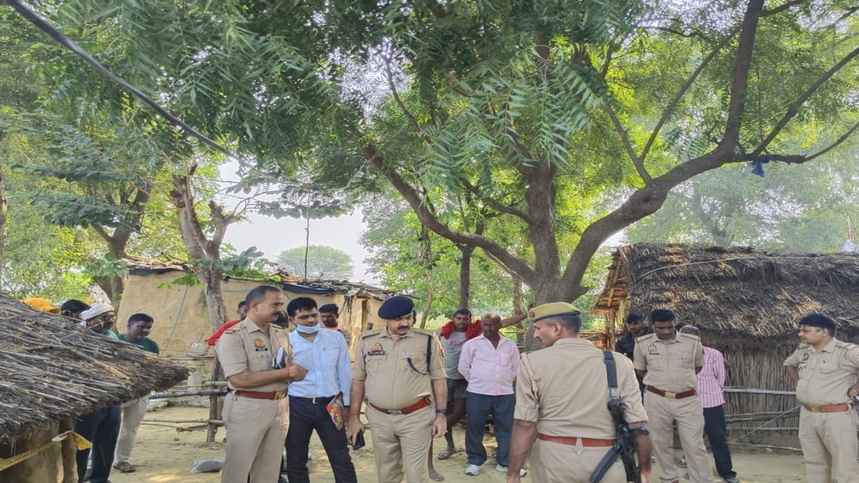Pratapgarh Crime: Murder of an elderly man sleeping in thatch with a sharp weapon