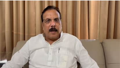 घोसी सांसद राजीव राय।