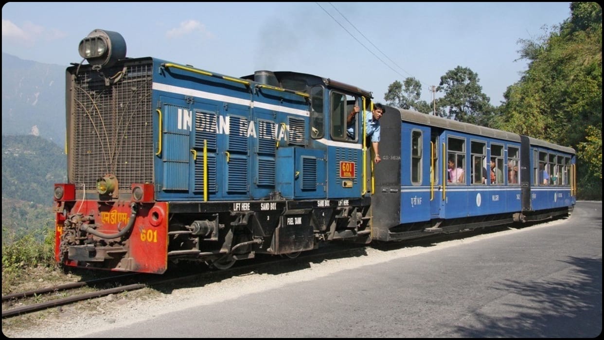 Assam: Journey to Darjeeling becomes more pleasant, Indian Railways is starting special joy rides toy train
