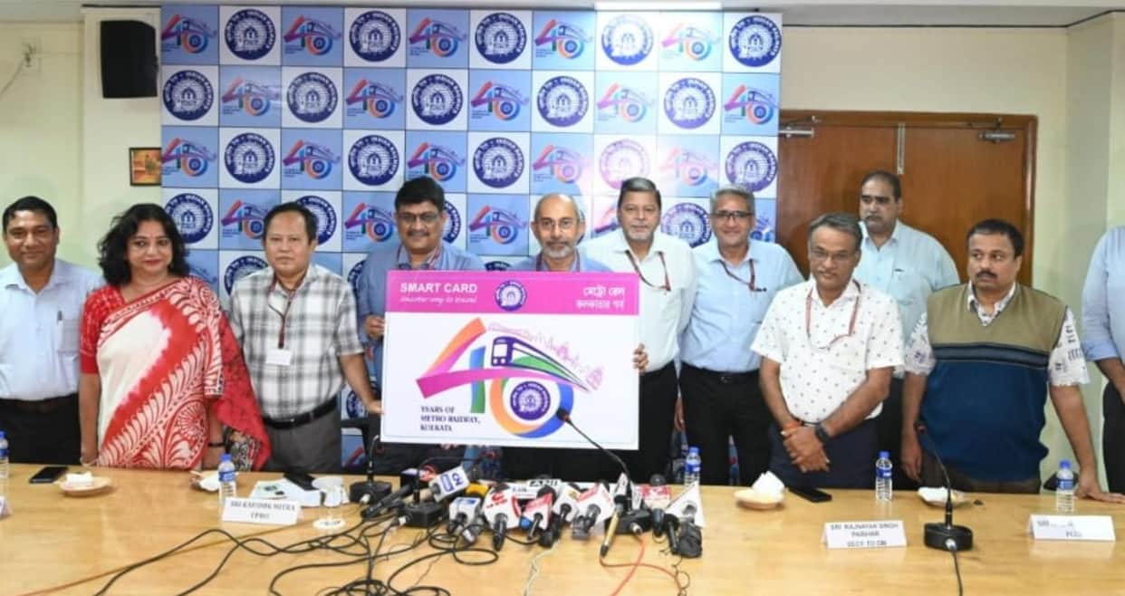 Many programs will be organized on completion of 40 years of Kolkata Metro