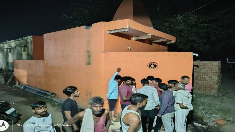 People created ruckus after finding abusive words written on wall of Hanuman temple in Mathura