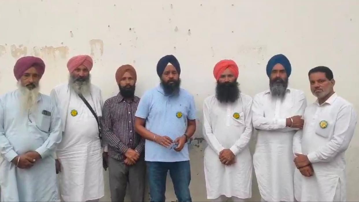 Ambala: BKU comes out to protest against the action on stubble burning