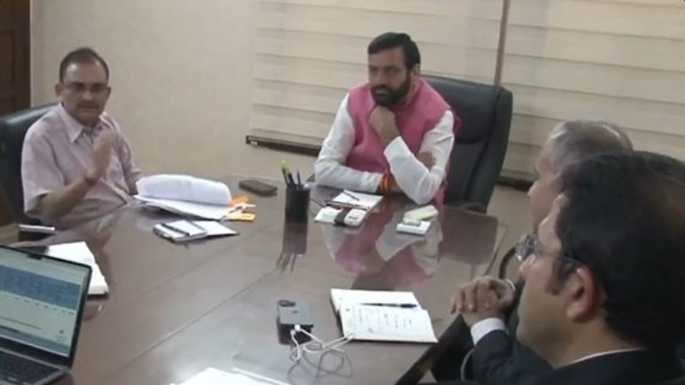CM Nayab Singh Saini meeting with officials of local bodies and the Panchayati Department in Chandigarh