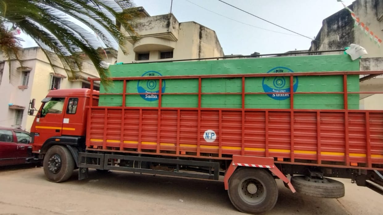Bihar News : Liquor found in Sudha milk container in purnea bihar police