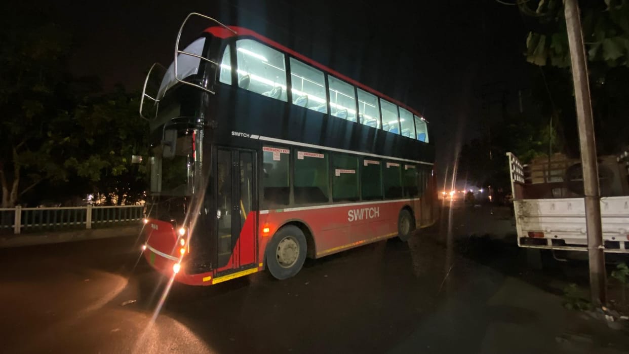 Indore: Double decker bus reaches Indore, 60 passengers will be able to travel together, trial run will be for