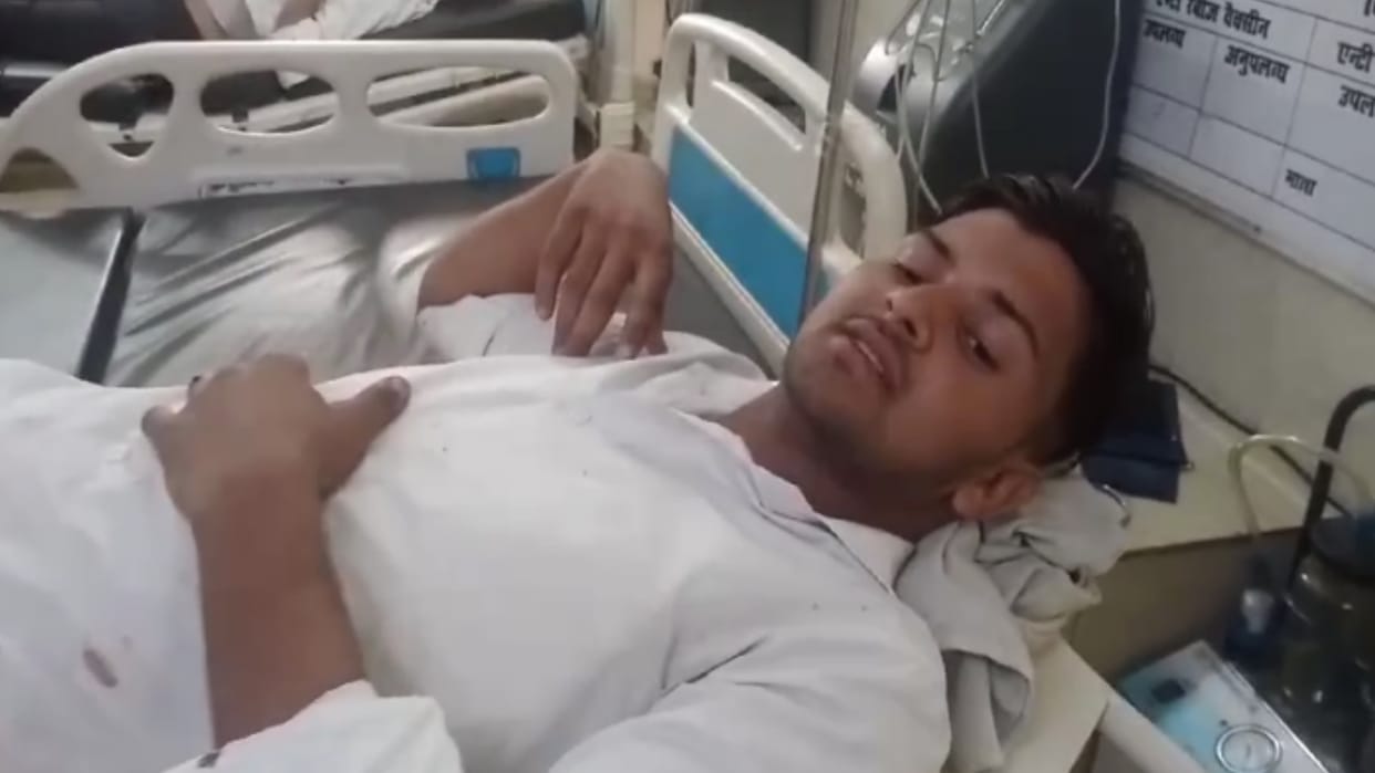 Meerut: Firing on students travelling in a bus, two students injured, dispute