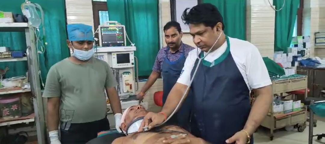 the gas agency owner was shot inside the office In Sitamarhi