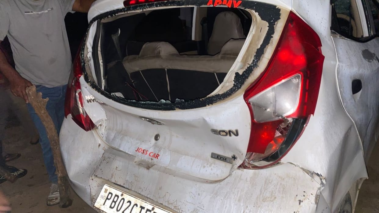 Jammu Kashmir: Cattle smugglers opened fire on police, pelted stones on local people, tense situation in Sohan