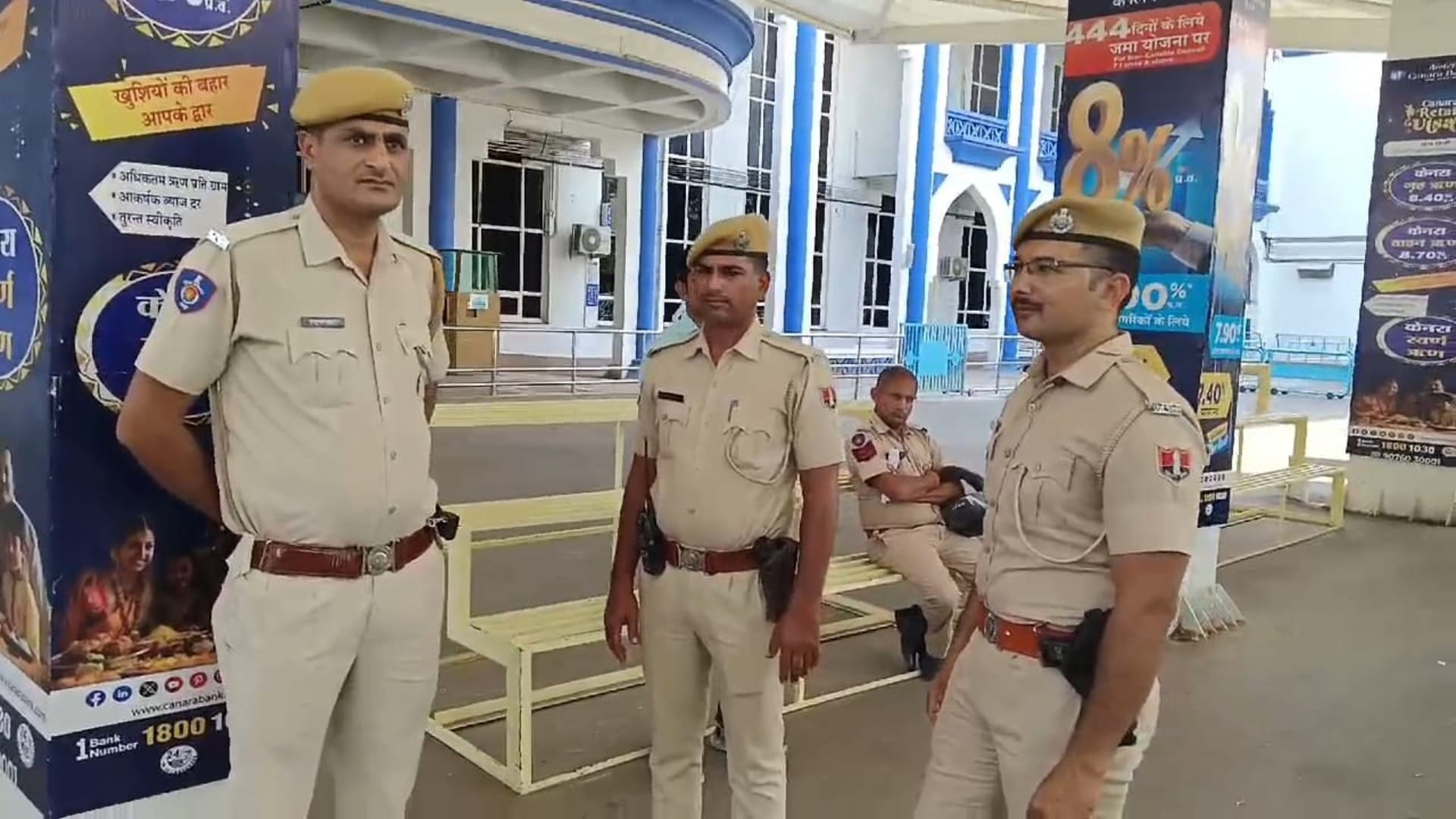 जोधपुर एयरपोर्ट पर जांच में जुटे सुरक्षा एजेंसियों के जवान