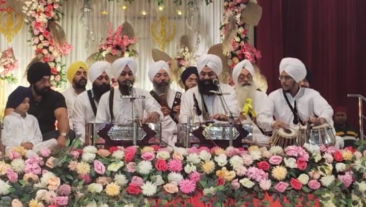 Sikhs celebrated the Prakash Parv of Guru Ramdas Ji Maharaj, entertained the congregation with Shabad Kirtan