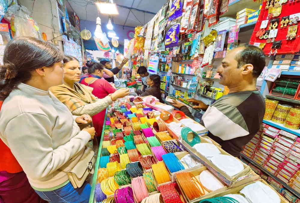 Karwa Chauth 2024 Know Karwa mata Puja Shubh Muhurat and moon Rising timing in Uttarahand