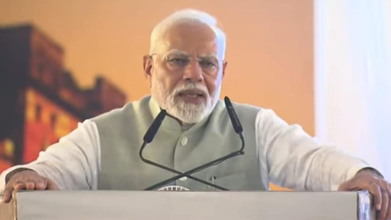 PM Modi in Varanasi Live Expected Announcements to launch development initiatives Today News in Hindi