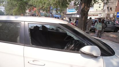 Delhi Blast: CCTV में दिख गया दहशतगर्द, सफेद टीशर्ट में आया था दिल्ली को दहलाने; 24 घंटे पहले रची गई थी साजिश rohini Blast suspect seen in CCTV came in white t-shirt to terrorize Delhi