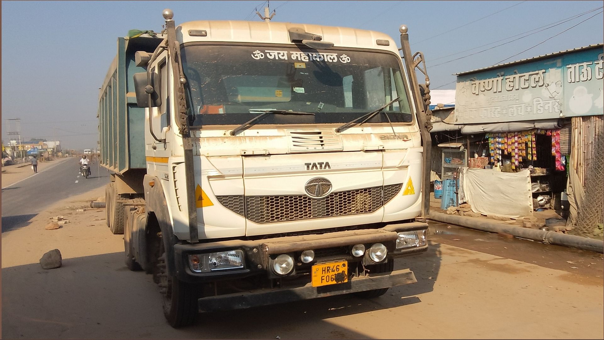 charkhi-dadri-pipeline-laid-on-loharu-road-for-water-drainage-heavy