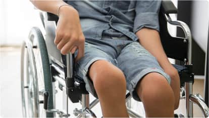 Falling vaccination rates causes risk of a major polio outbreak in the UK highest in a generation