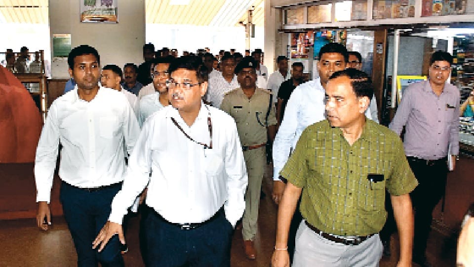 Northern Railway GM inspected several stations, said- the picture will change