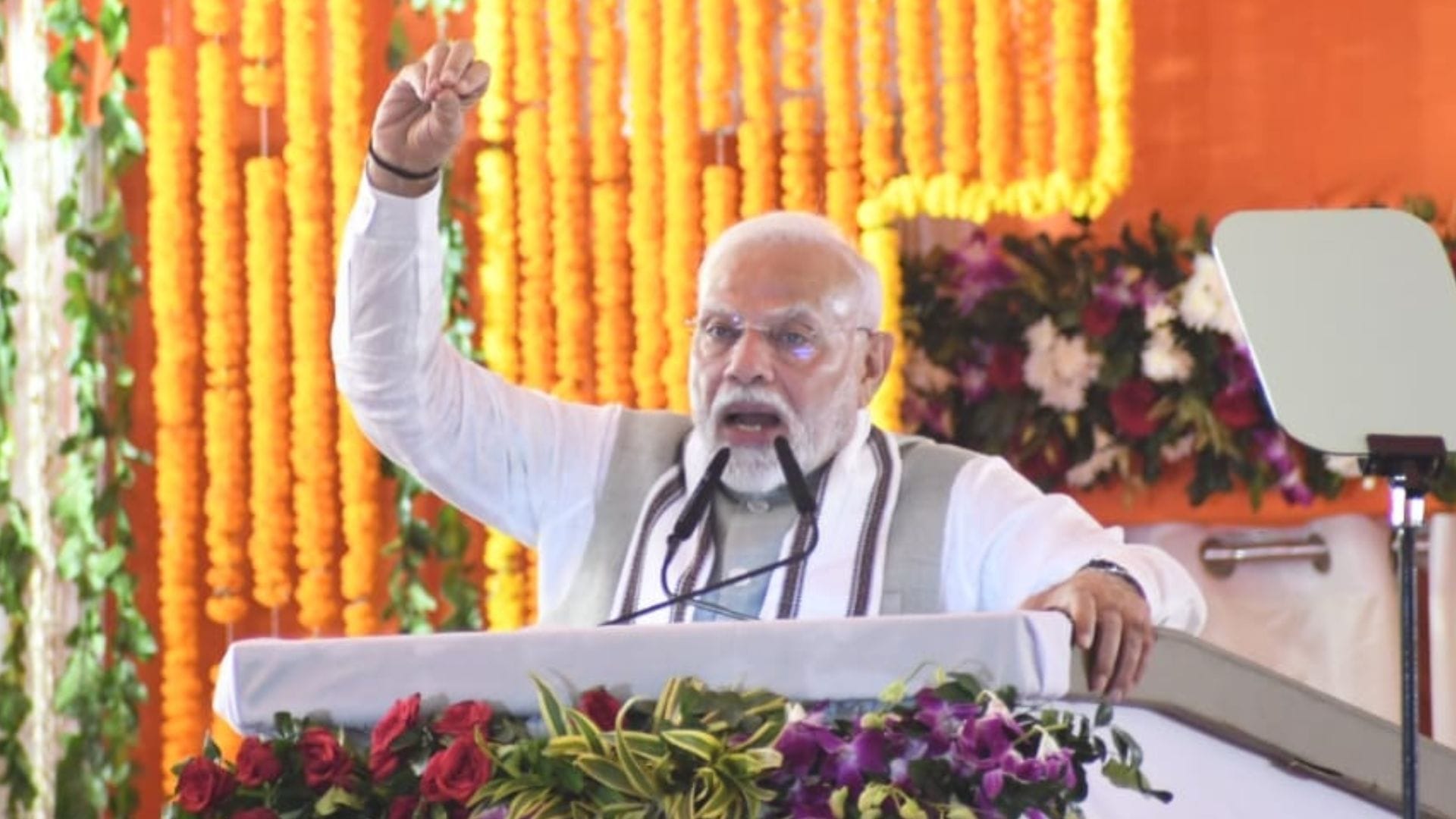 प्रधानमंत्री नरेंद्र मोदी